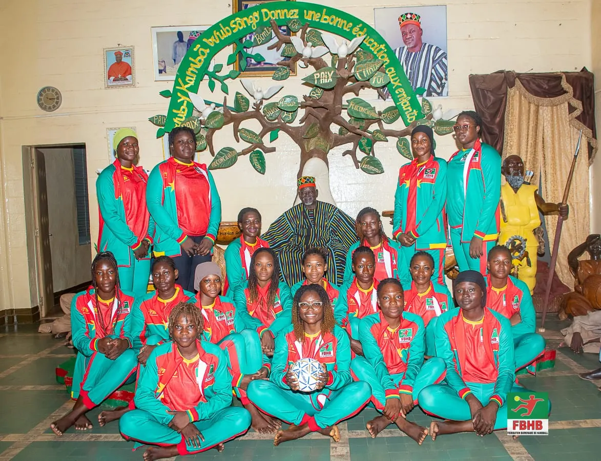 Les Burkinabè en quête de la bénédiction du Mogho-Naba