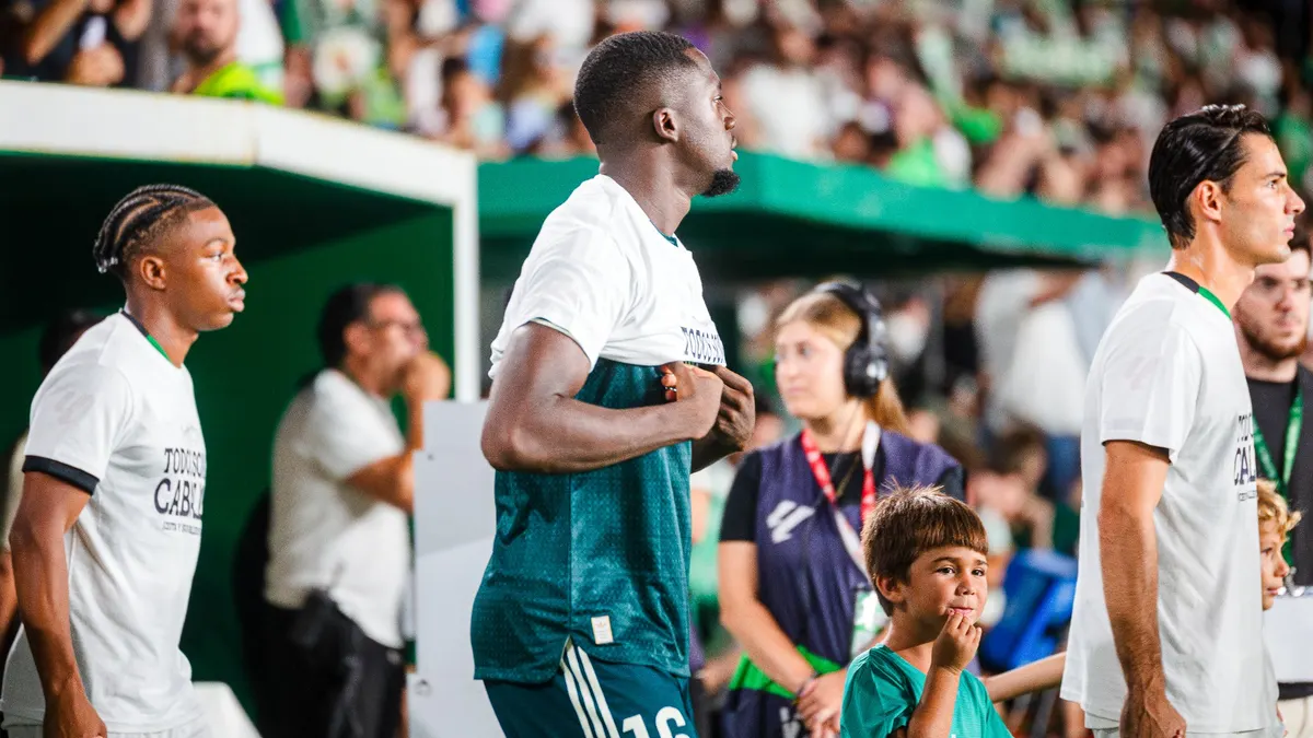 Ibrahima Konaté explains stance in Ceuta shirt row
