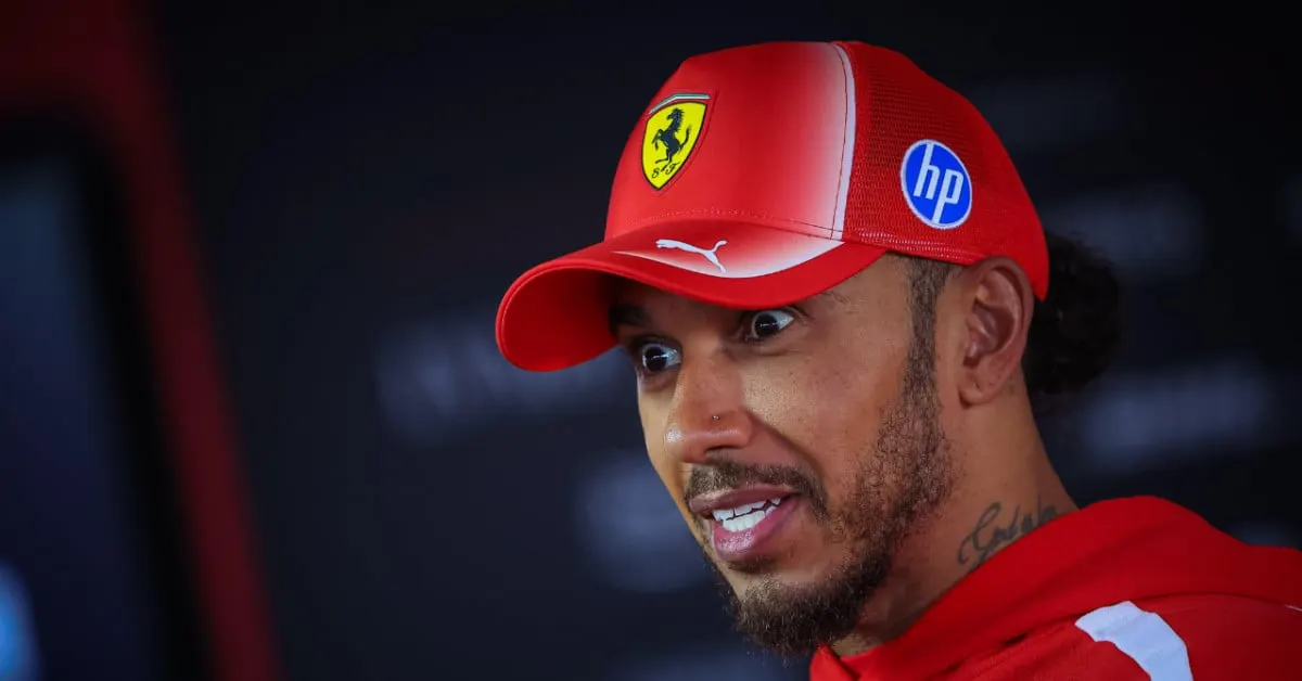 Lewis Hamilton présente ses excuses après son emportement contre la stratégie de Ferrari