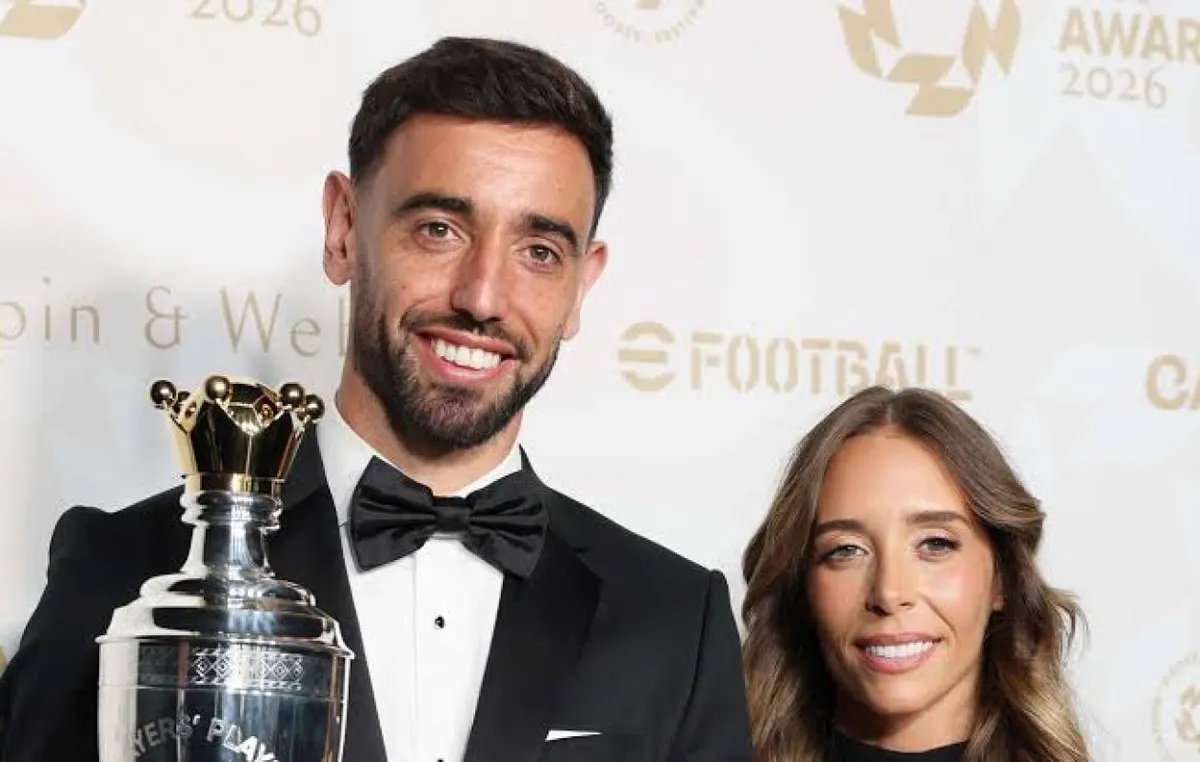برونو فرنانديز يفوز بجائزة لاعب الدوري الإنجليزي الممتاز لموسم 2025-26