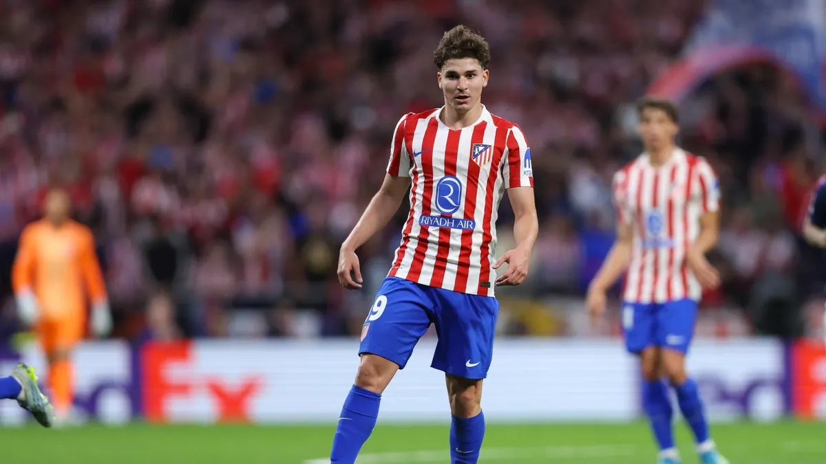 Christophe Dugarry condemns Alvarez's Atlético exit saga