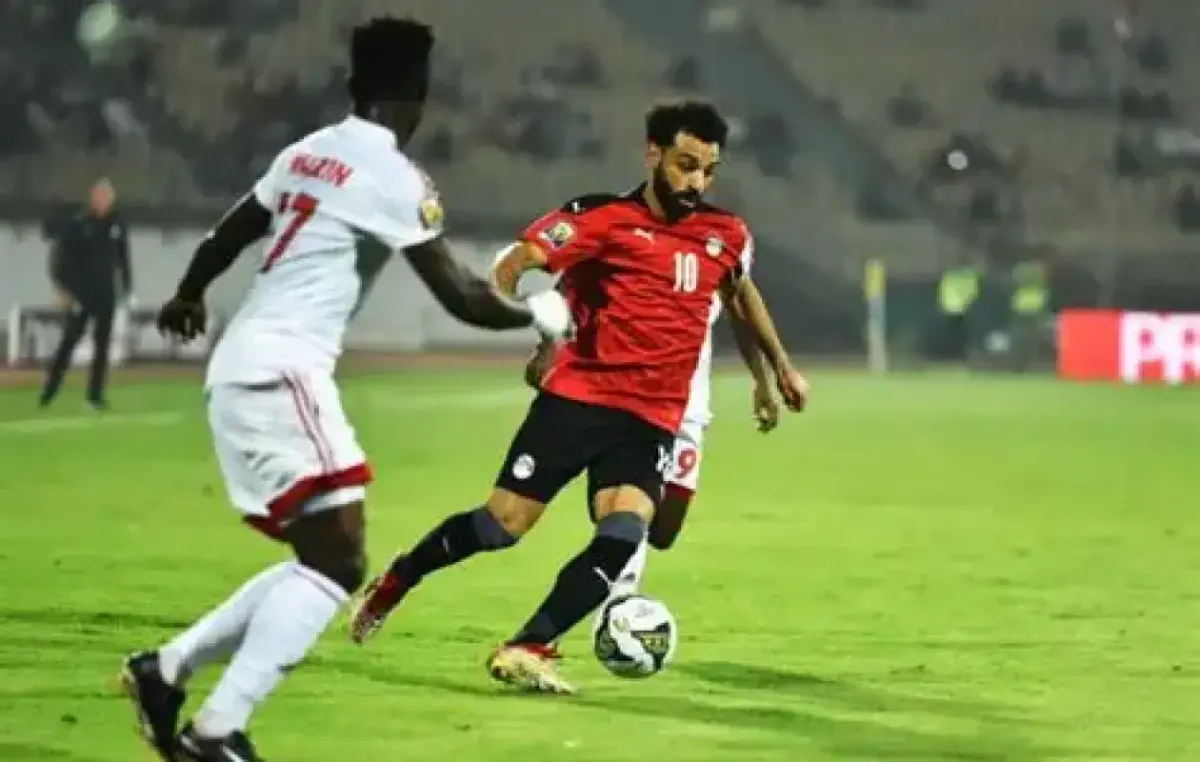 محمد صلاح يغيب عن مواجهة مصر وجنوب السودان بسبب أرضية الملعب