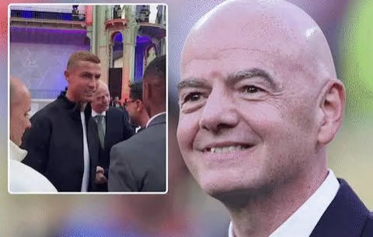 La réaction de Cristiano Ronaldo envers Infantino devient virale