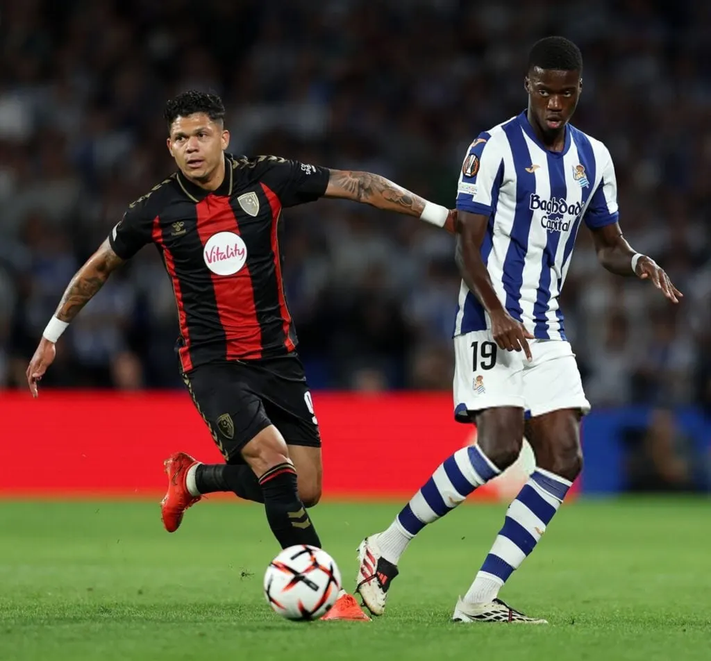 مامادو سار وريال سوسيداد يخسران افتتاحية الدوري الأوروبي