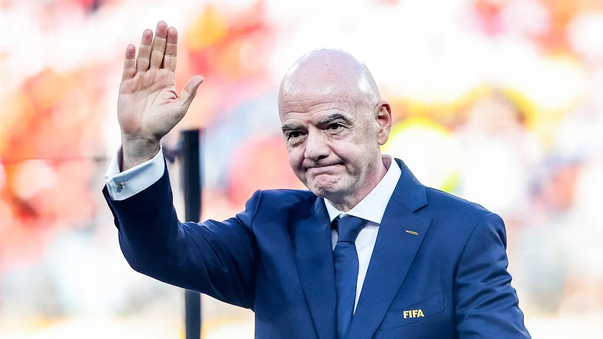 Gianni Infantino fait face à l’opposition, mais conserve le soutien de la CAF