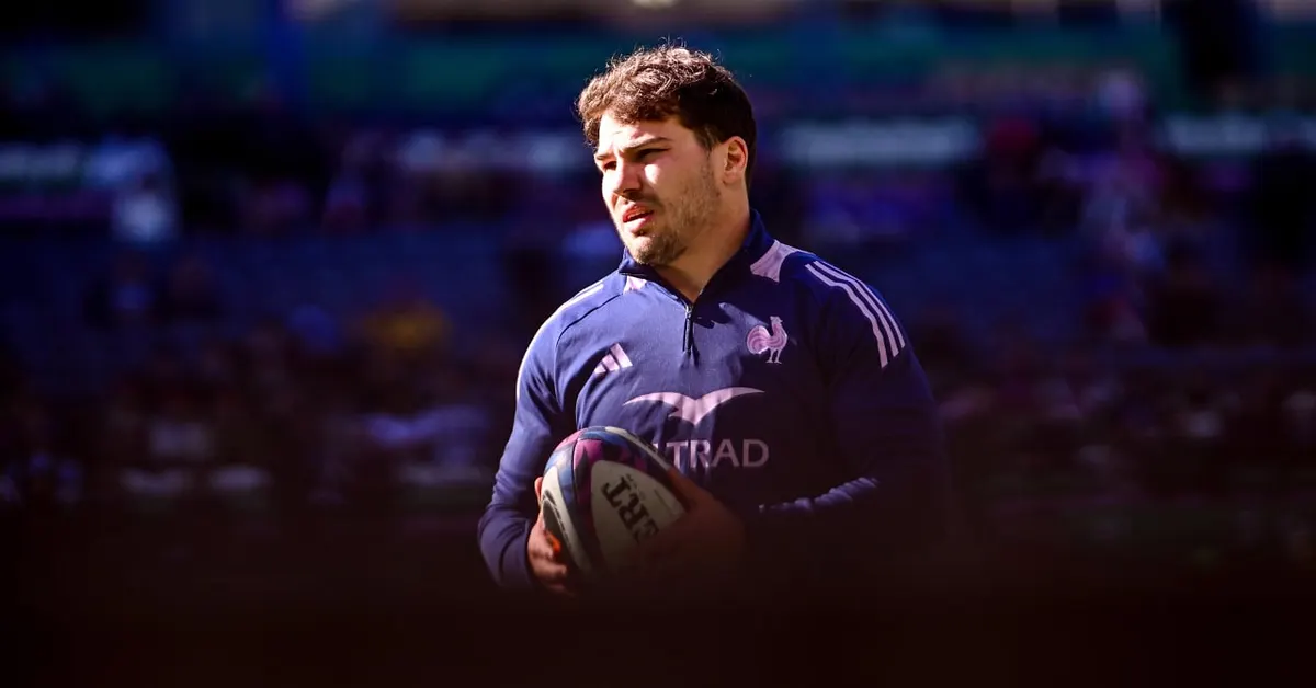 Antoine Dupont sees confirmed split with rugby supporters