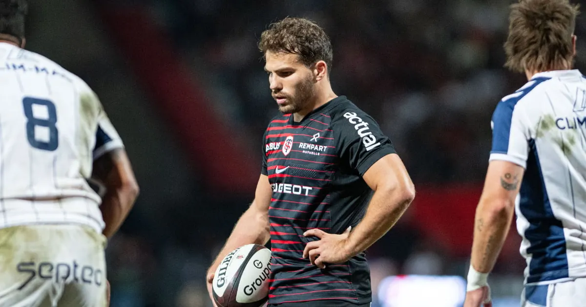 Antoine Dupont devrait manquer le déplacement de Toulouse à Castres