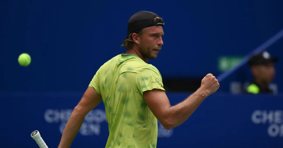Alexandre Müller reaches Chengdu quarter-finals
